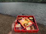 札幌で買った「夏のお祭り弁当」をようやく食べる事ができます♪