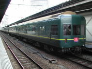 大阪駅停車中に記念写真を。。発車までの時間はあっという間に・・・