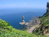 女郎子岩に到着。良い天気と青い海♪