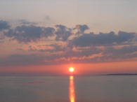 サロマ湖に沈む夕日を拝めました(^^)