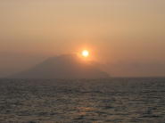 室津島に沈む夕日・・・