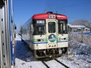 在来塗装車とのすれ違い