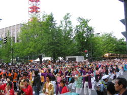 最後は総踊りです。