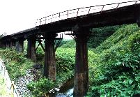 金駒内橋梁