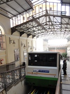 チェントラーレ線フーガ広場駅