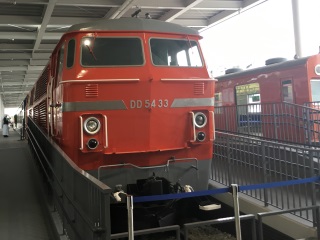 DD54型ディーゼル機関車。欠陥機関車とされ、現存するのはこの1両のみ