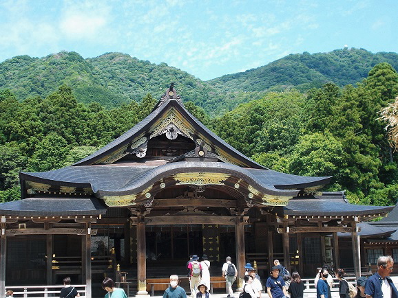 拝殿