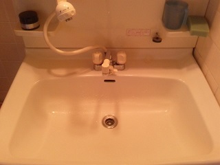 洗面台用　2ハンドル混合水栓（交換前）