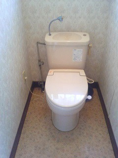 簡易水洗便器（トイレ）　／リフォーム前