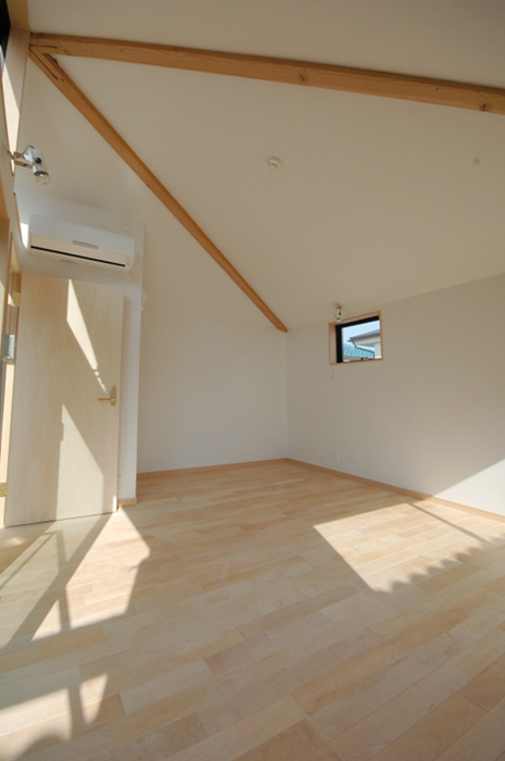 photo:個室の斜め天井