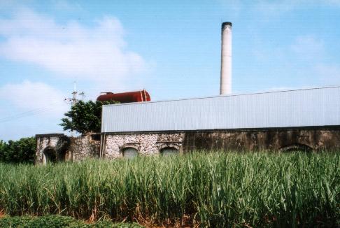 南大東島のシンボル、製糖工場
