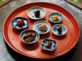 �ϕ��ƍ���