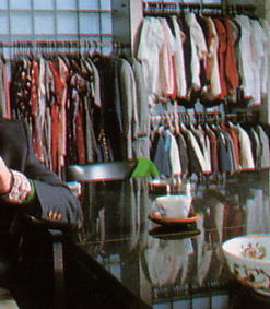 ���q����