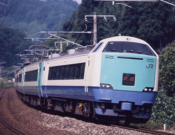 ���}�u�k�z�v