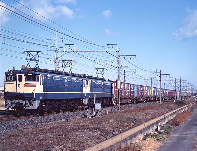 EF65-1079